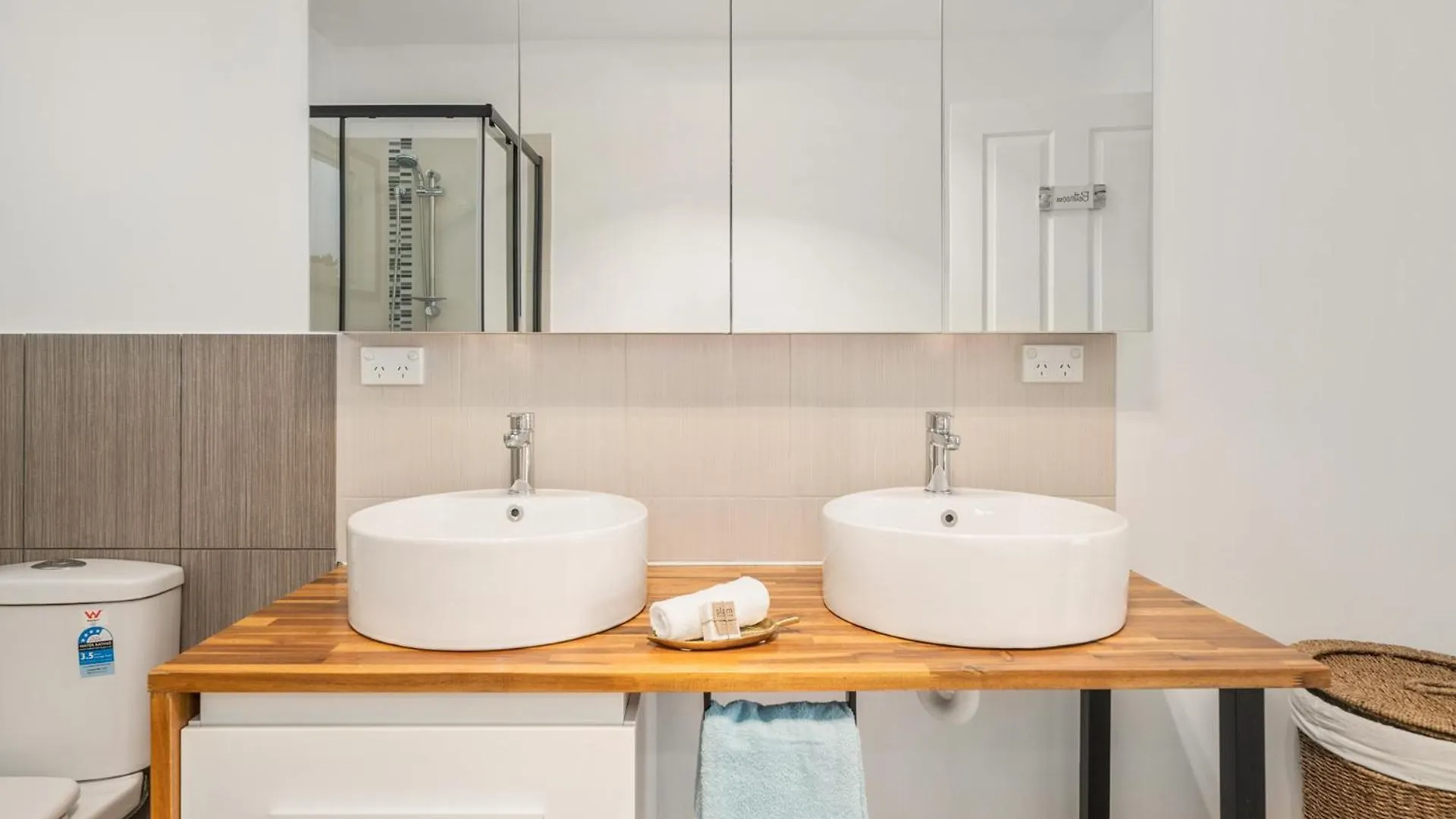 Shailer Park-House & Granny Flat - Pool, Sauna-Ideal For Groups Tanah Merah 0*,